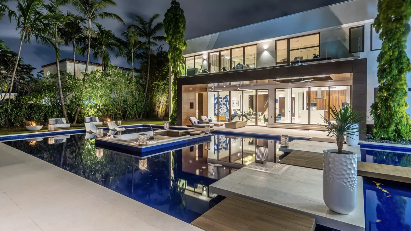 Villa Astra | Miami