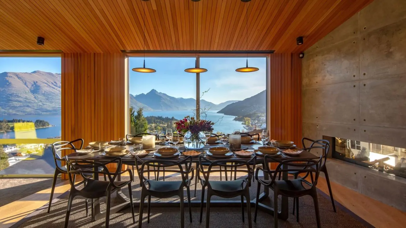 Ladena | New Zealand