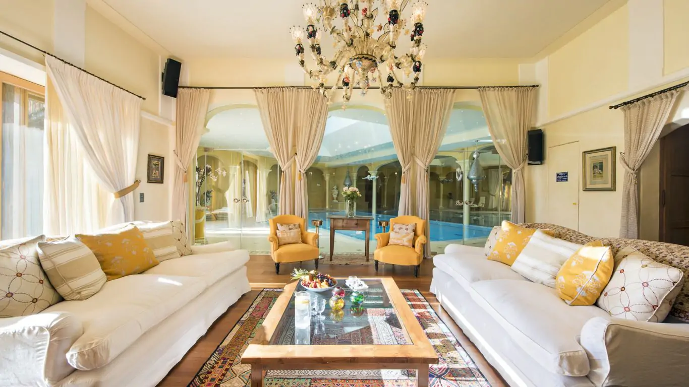 The Bella Coola Estate | Verbier