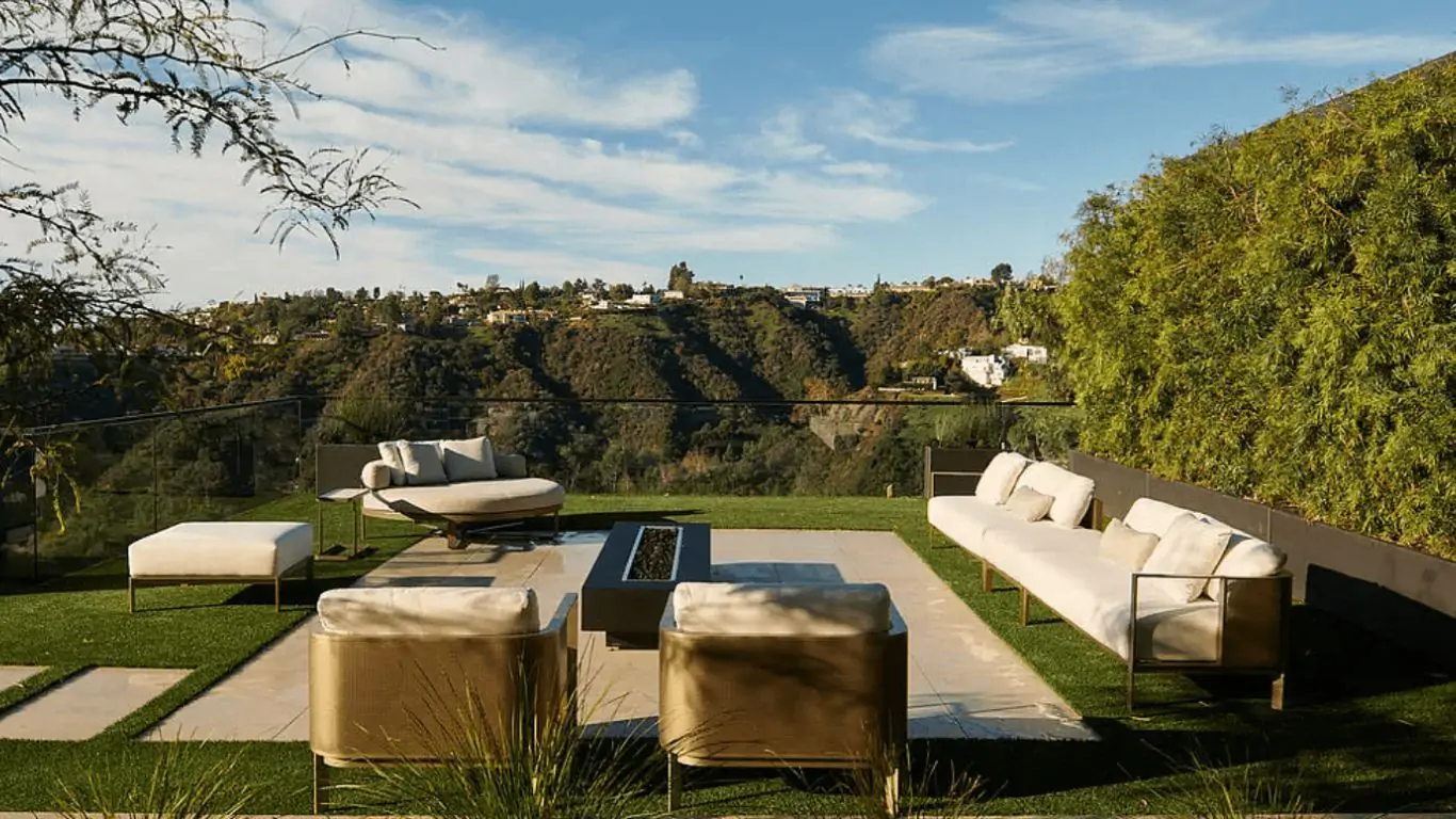 Carnegie Heights | Los Angeles