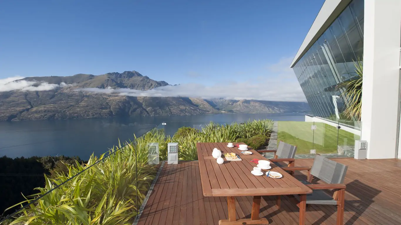 Jagged Edge House | New Zealand