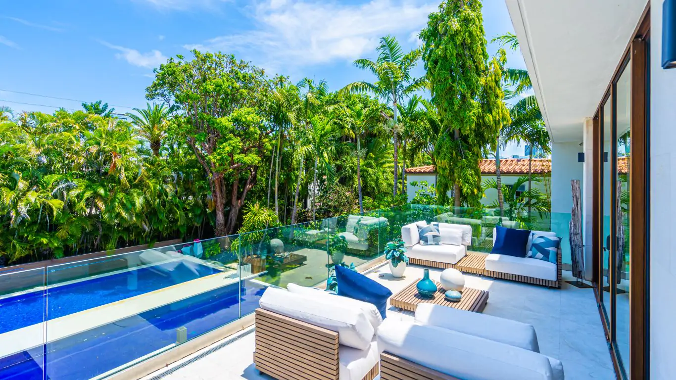 Villa Astra | Miami