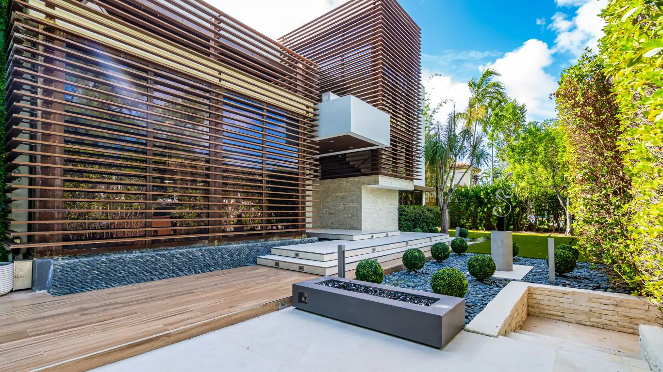 Villa Astra | Miami