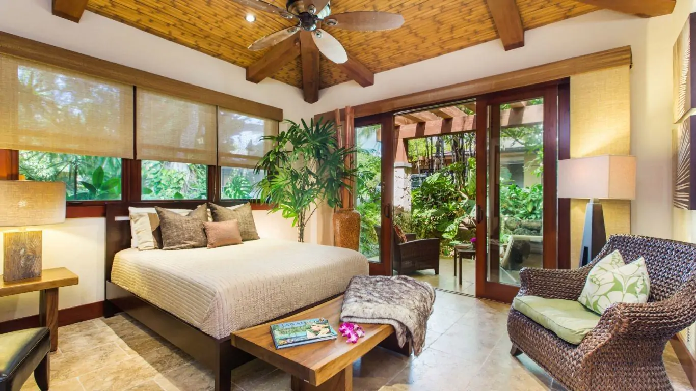 Banyan House | Oahu