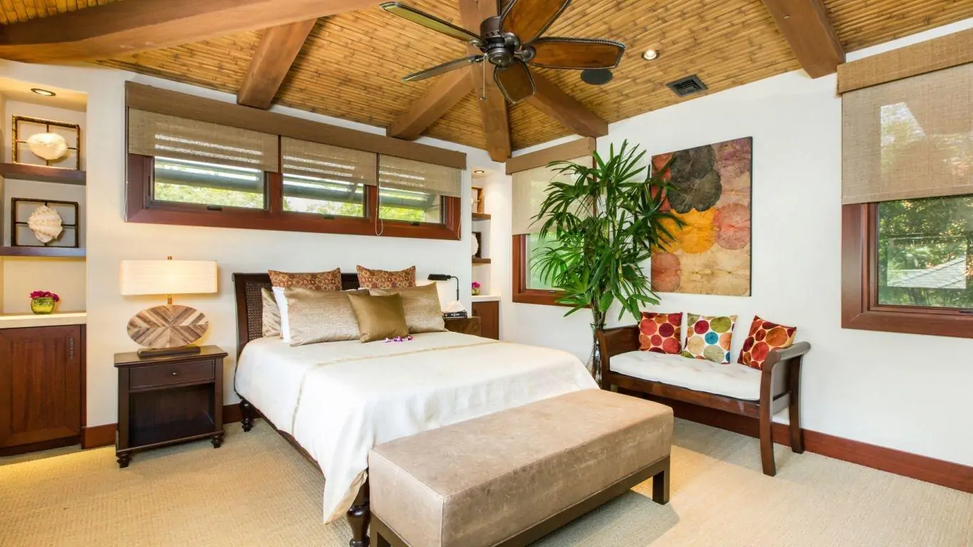 Banyan House | Oahu