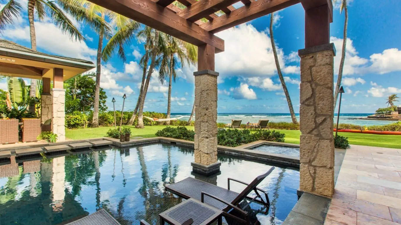 Banyan House | Oahu