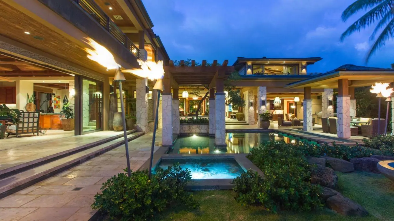 Banyan House | Oahu