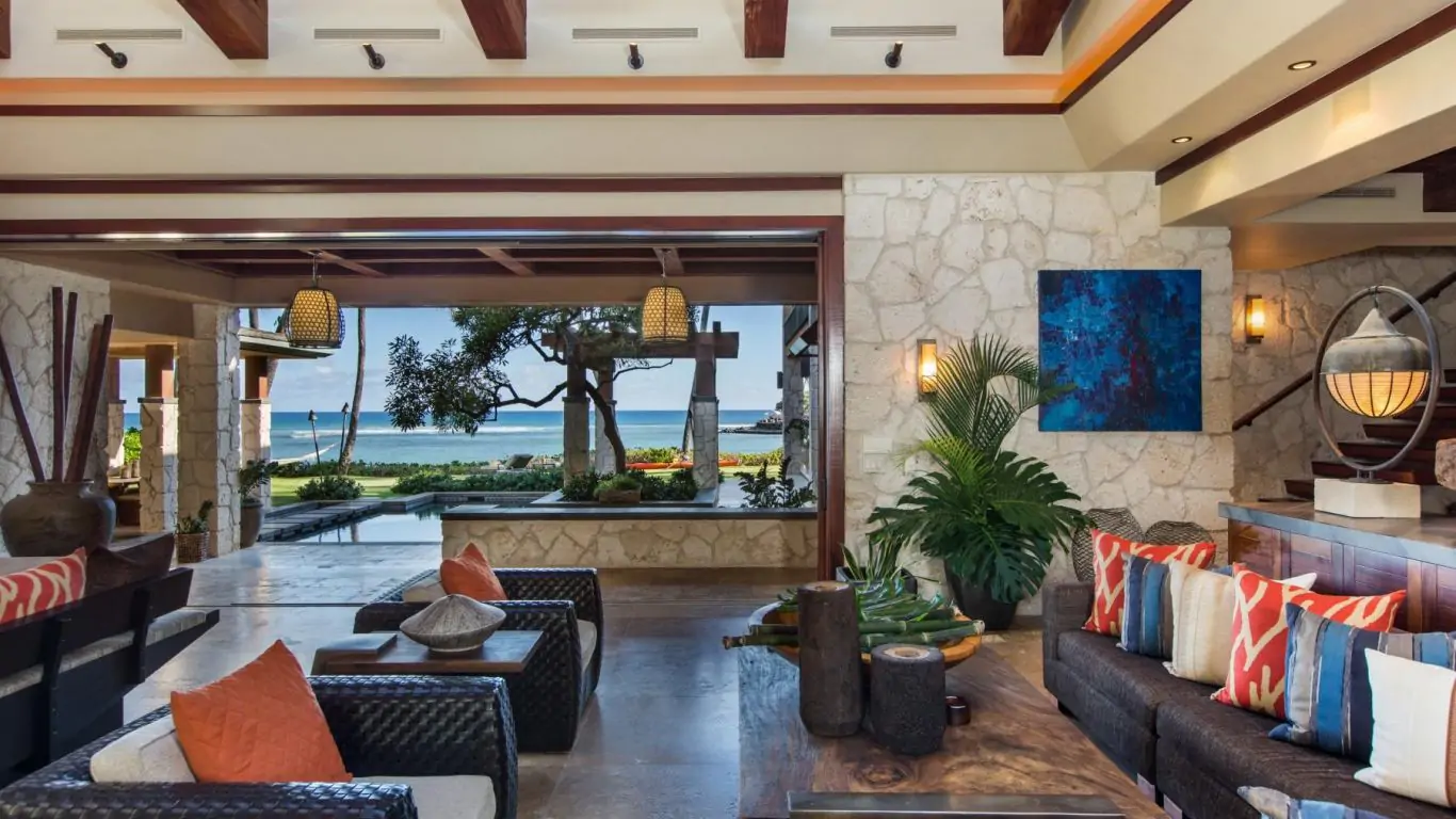 Banyan House | Oahu