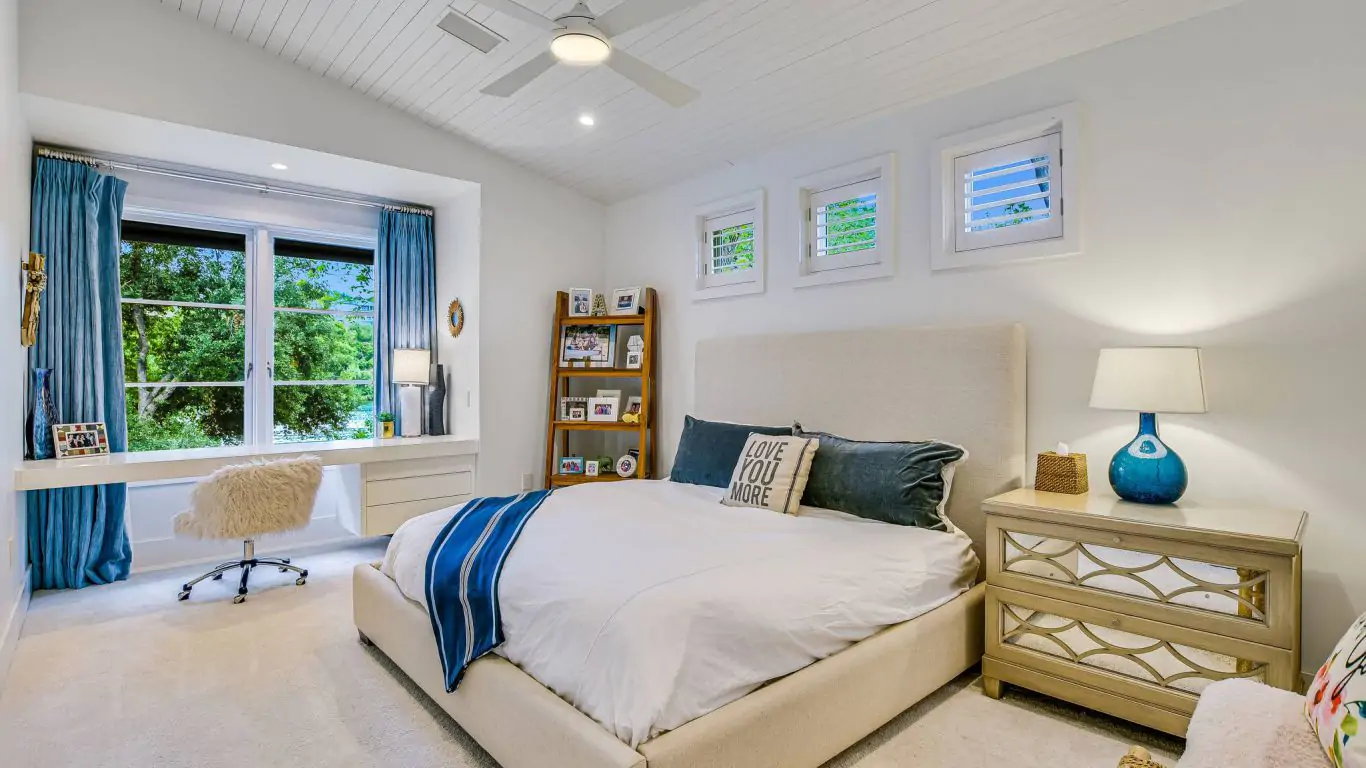 Villa Viona | Austin