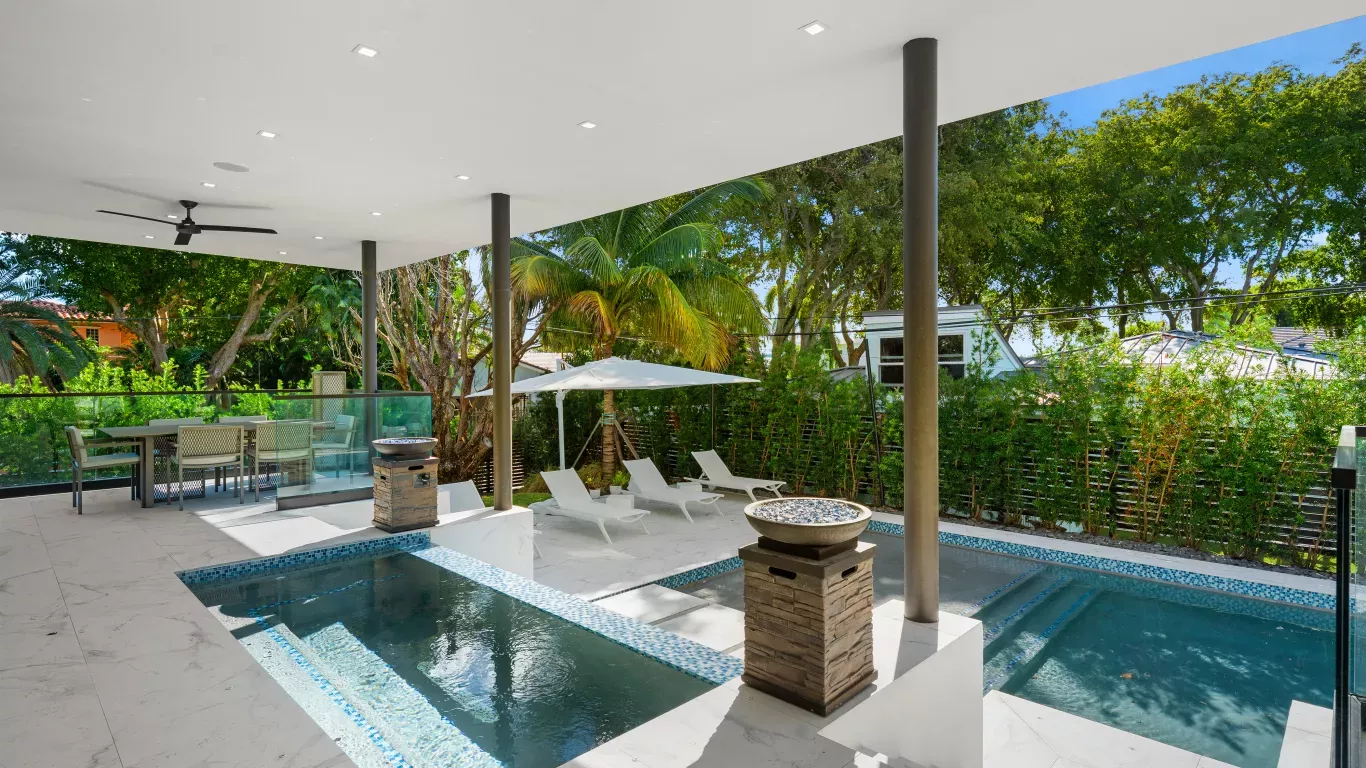 Villa Rosalina | Miami