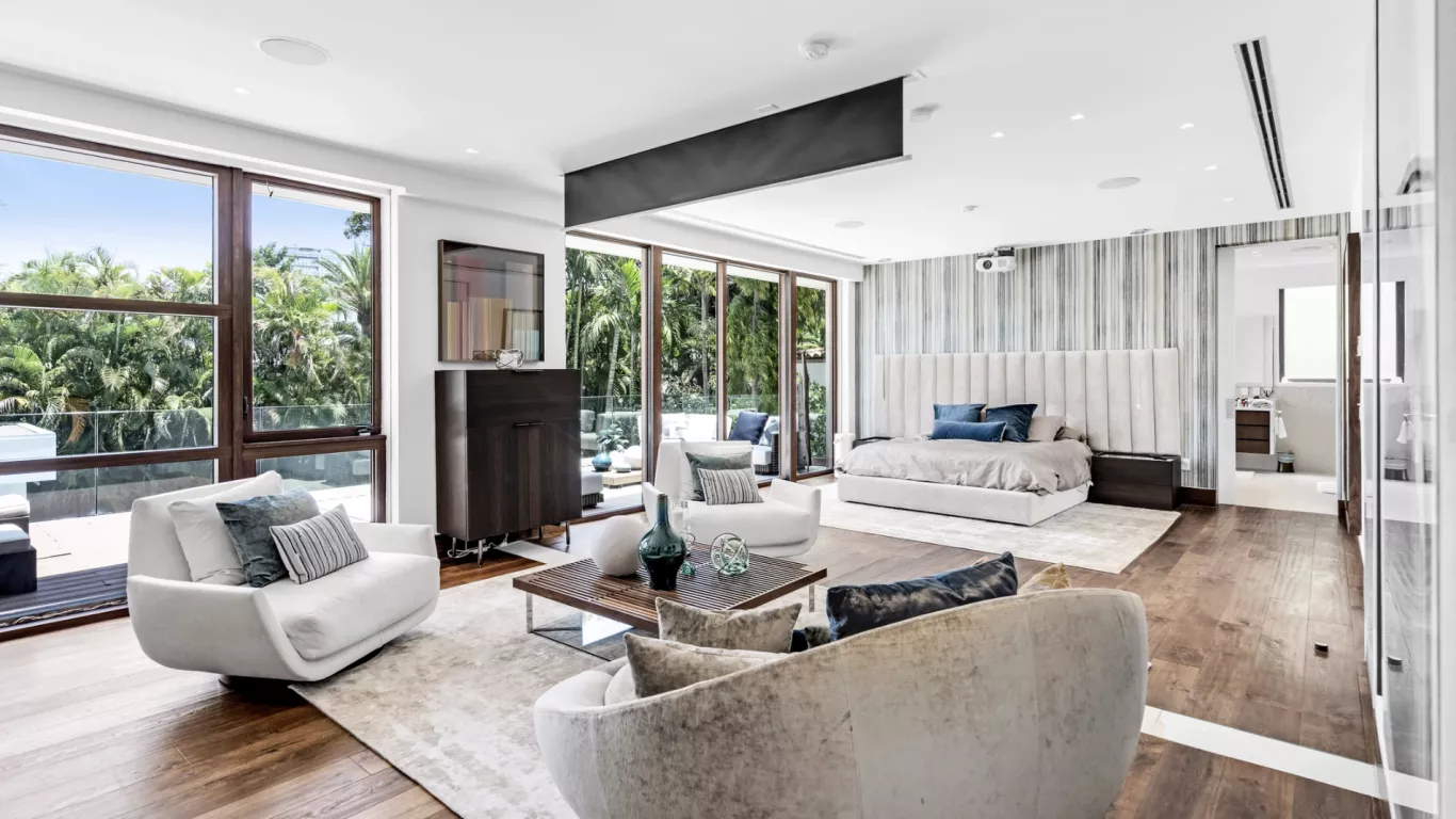 Villa Astra | Miami