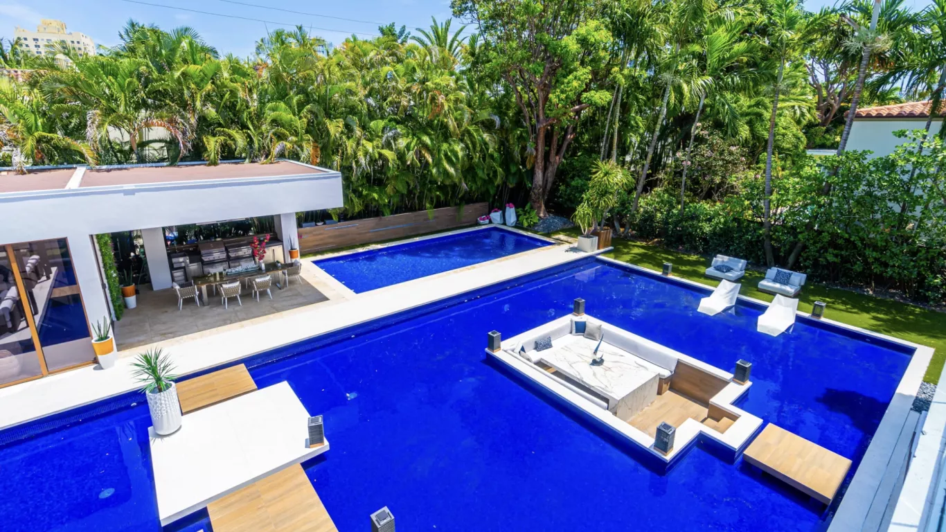 Villa Astra | Miami