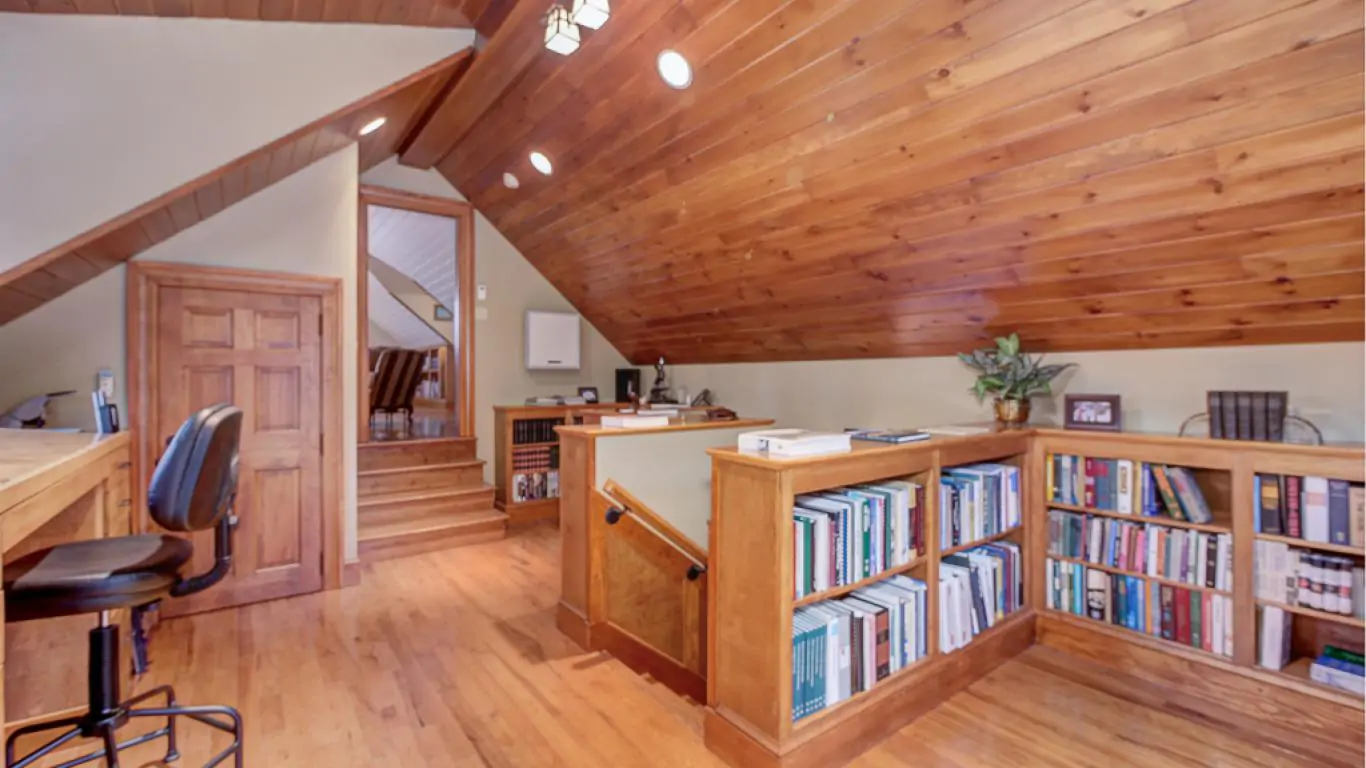 Villa Eastern Watch | Maine