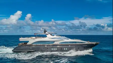 Yacht Tail Lights 116 | Yachts