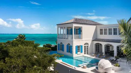 Lizard Lounge | Turks and Caicos