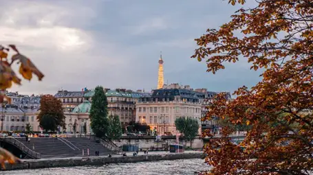 Paris Travel Guide