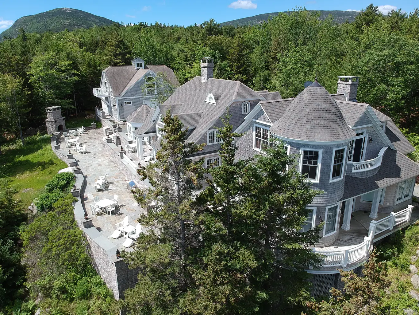 Villa Eastern Watch